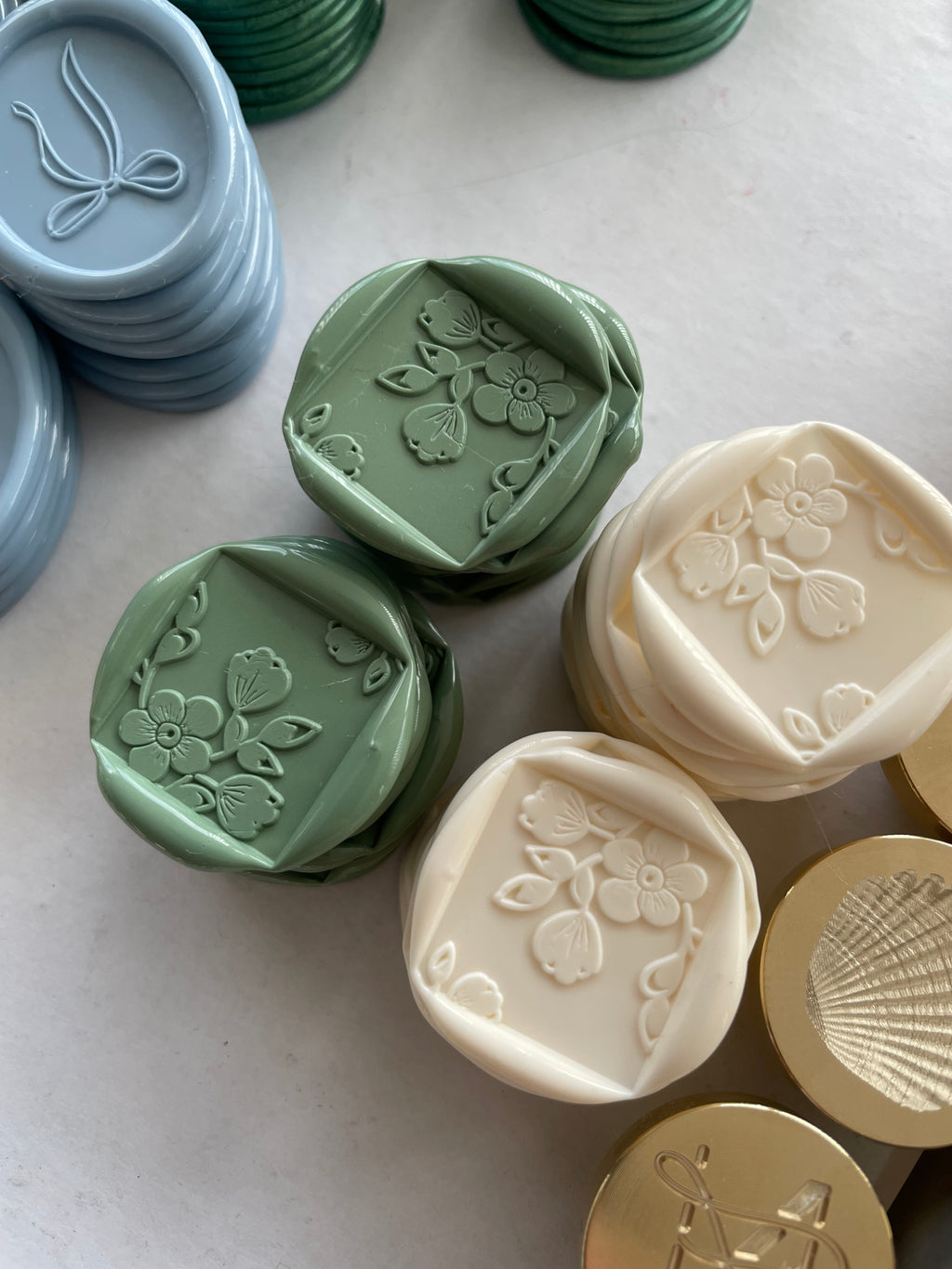 Floral square - MINI 2 x 2 cm Self adhesive wax seals - 35 pcs