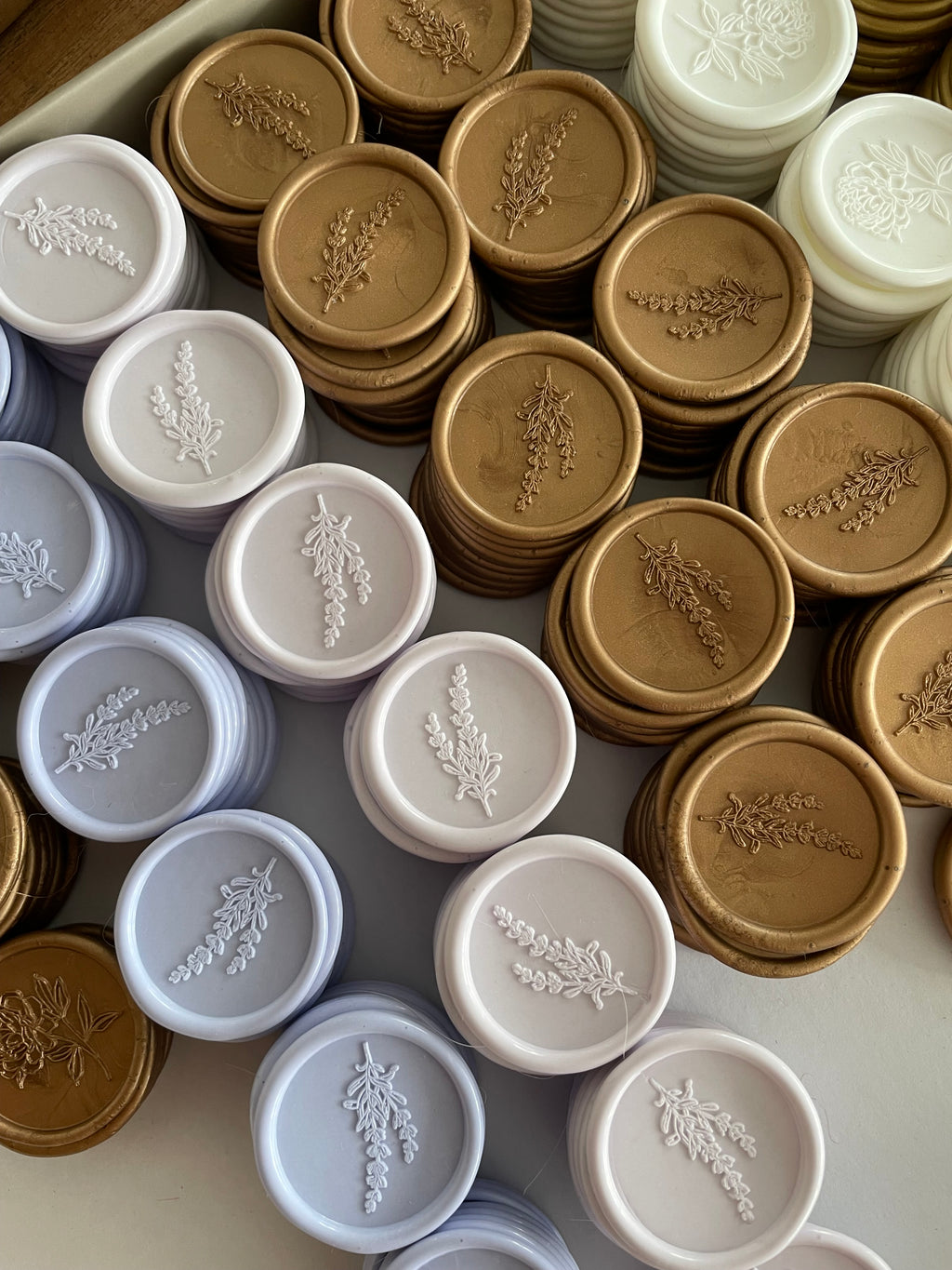 Lavande - self adhesive wax seals - 35 pcs