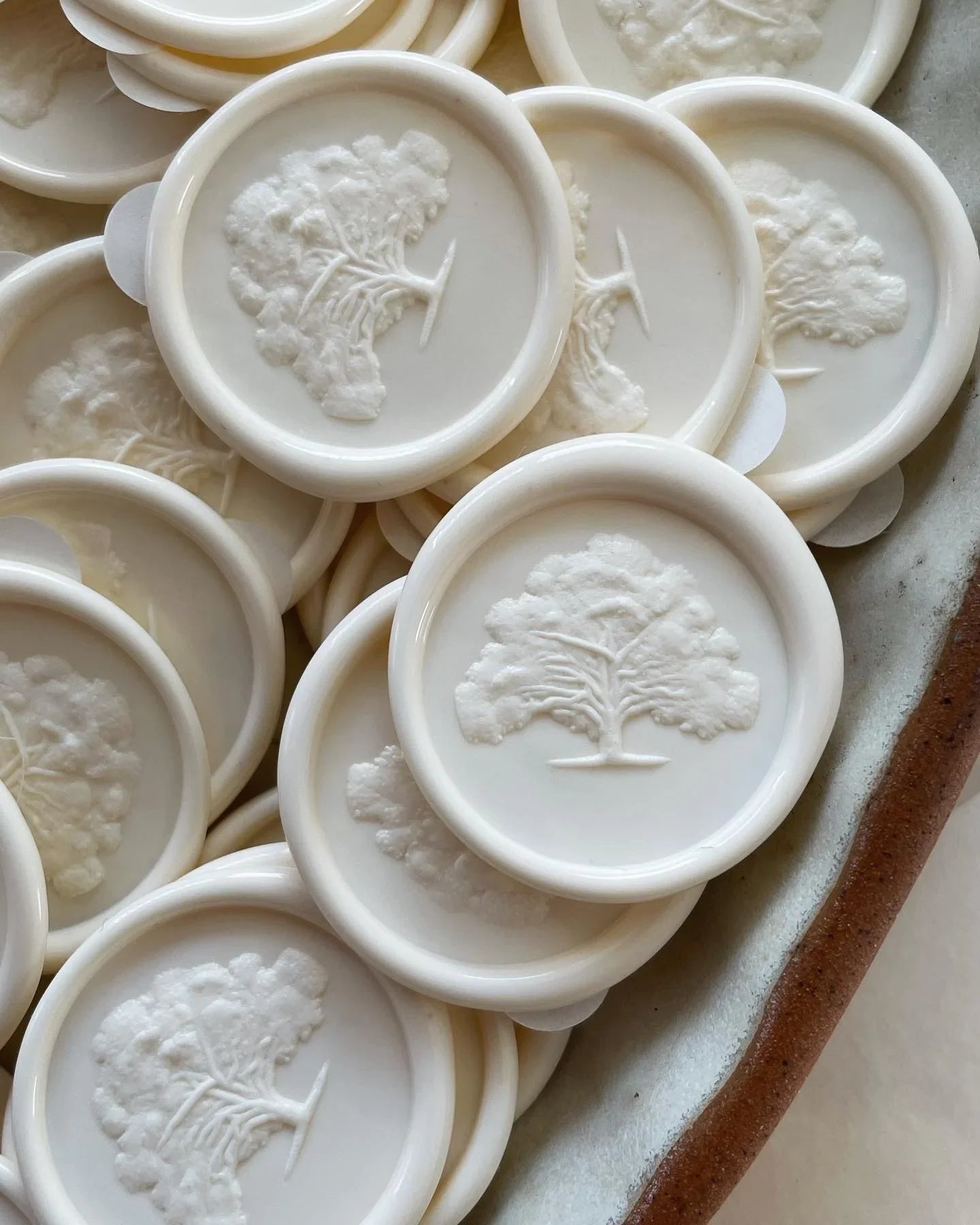 3D Oak tree - Self adhesive wax seals - 35 pcs