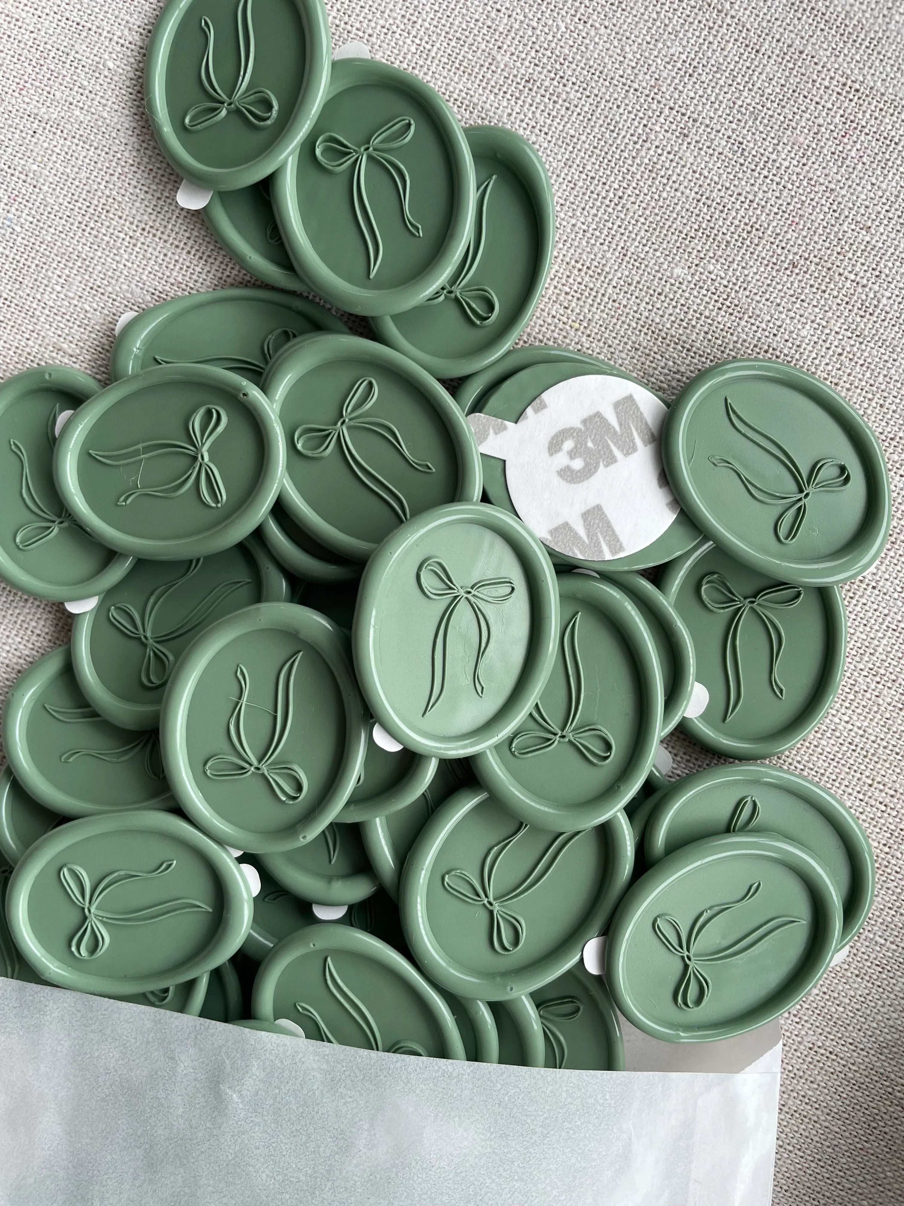 Bow - Self adhesive wax seals - 35 pcs