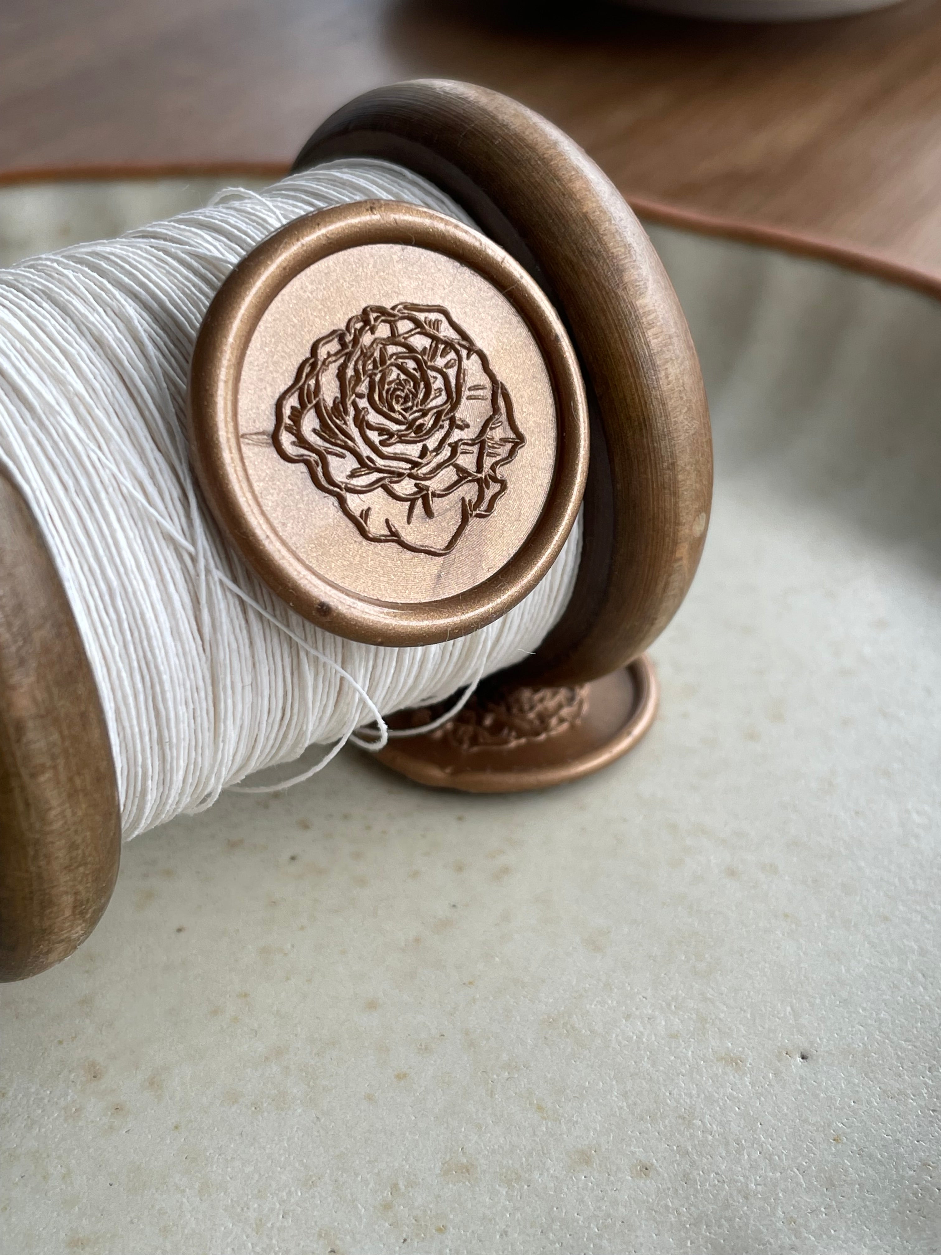 Beryl rose - Self adhesive wax seals - 35 pcs